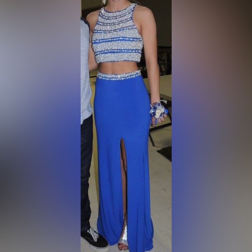 Blue Sleeveless Two Piece Bodycon Prom Dress with Slit